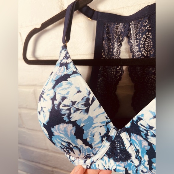 NWT Soma Embraceable Geo Lace
Racerback Underwire Bra 34 DDD Floral Navy #0481 - Picture 3 of 13